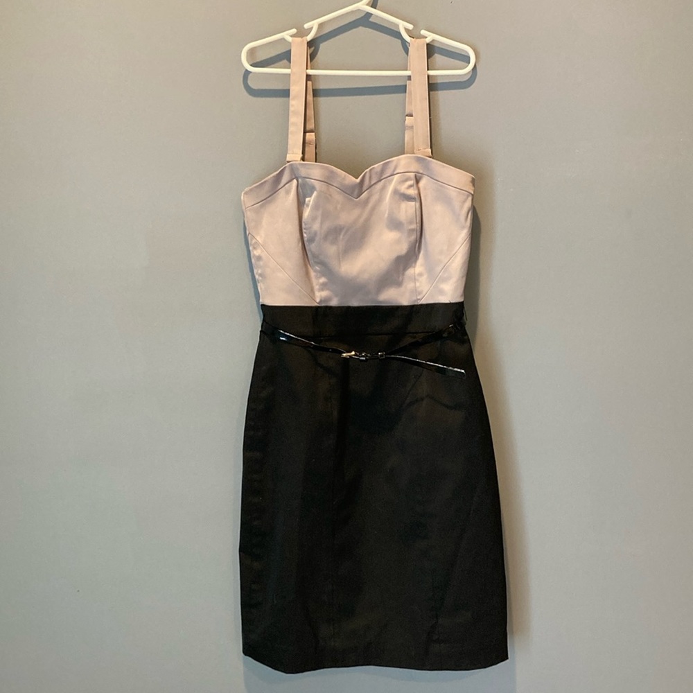 H&M’s Size 2 Tan & Black Dress 💕